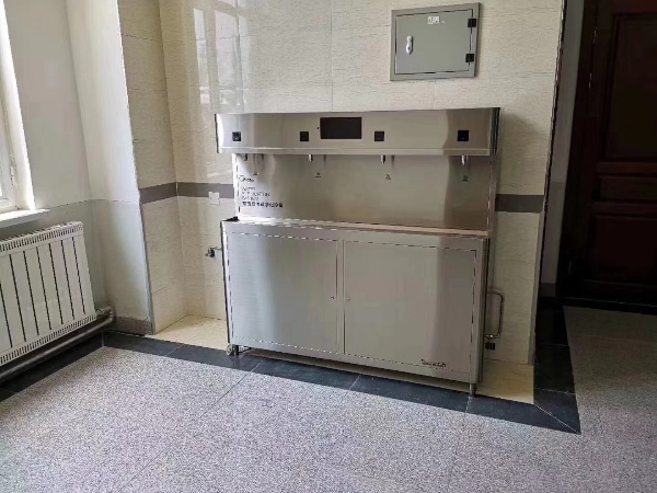 公共區(qū)域商用凈水機(jī)案例 公共區(qū)域商用凈水機(jī)案例